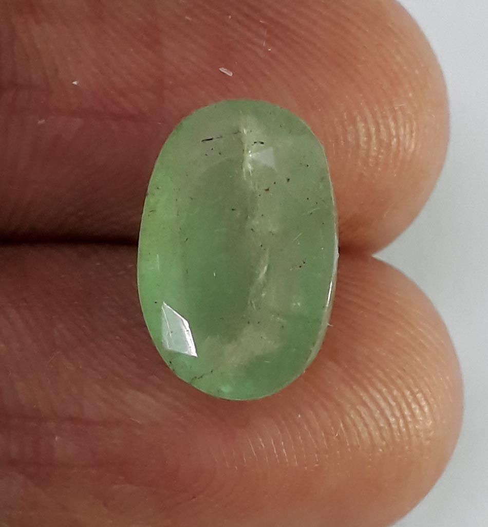 4.56/CT Natural Panna Stone with Govt Lab Certificate (2331)