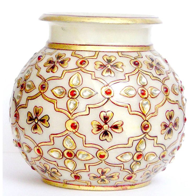 DECORATION ITEMS - GOLD PAINTED
