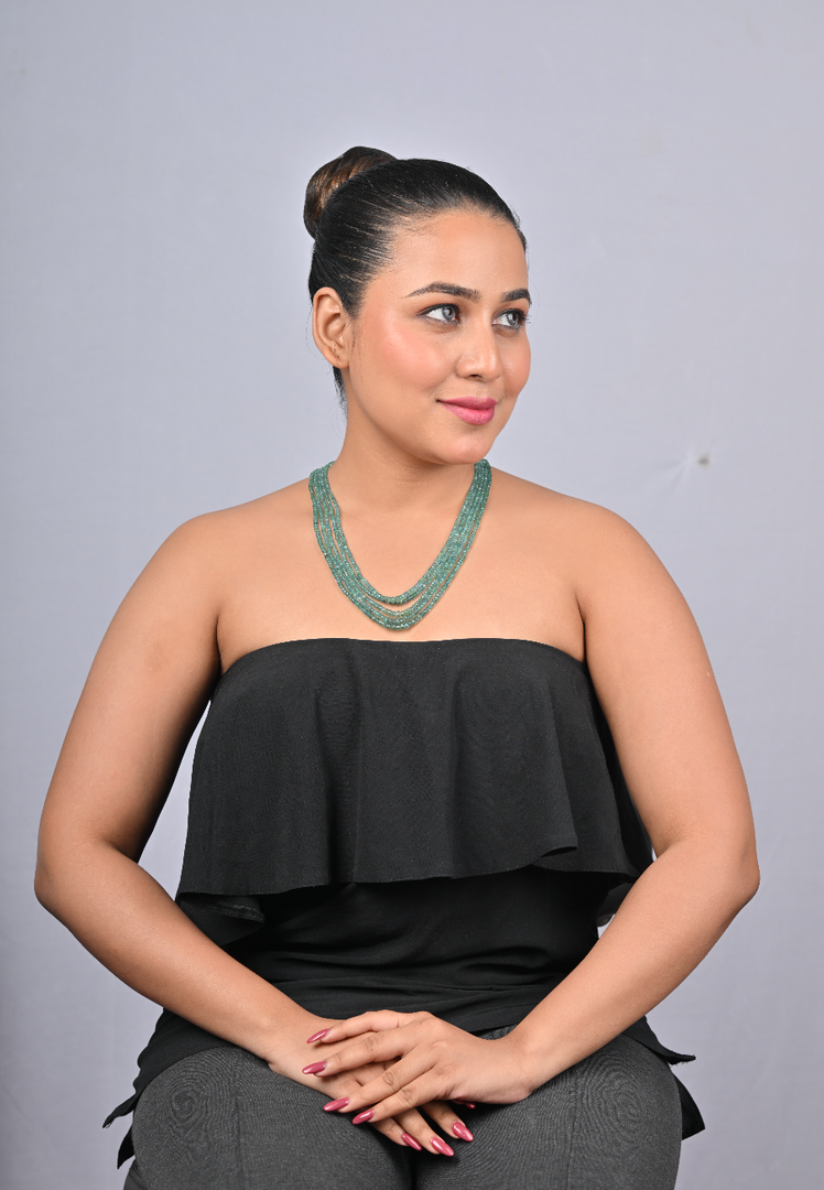 26/GM FIVE LAYER EMERALD BEADS MALA (3750)