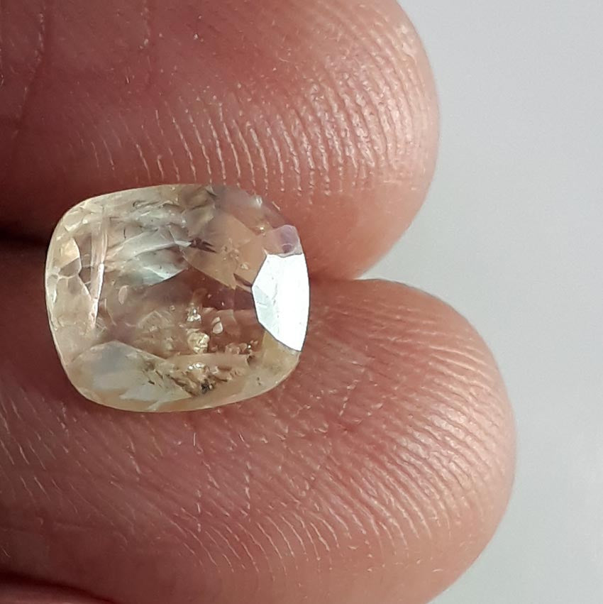 3.32 Ratti yellow sapphire with Govt Lab Certificate-(YELSA9T)