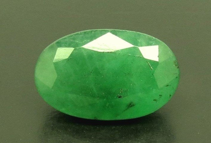 3.79/CT Natural Panna Stone with Govt. Lab Certificate (8991)