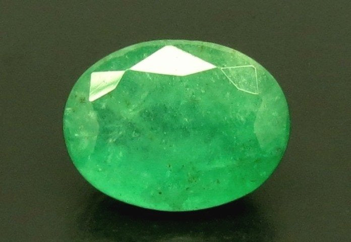 4.05/CT Natural Panna Stone with Govt. Lab Certificate (23310)