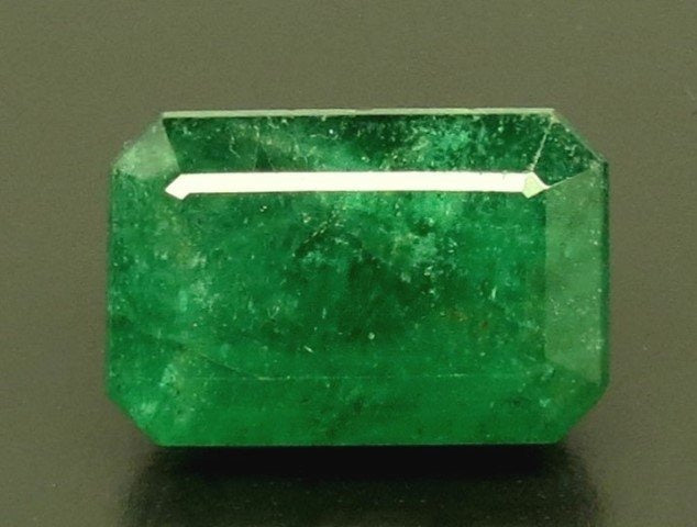 15.31/CT Natural Panna Stone with Govt. Lab Certificate (16650)