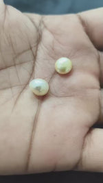 Load and play video in Gallery viewer, 5.43/CT Natural Basra Pearl with Govt. Lab Certificate (44000)

