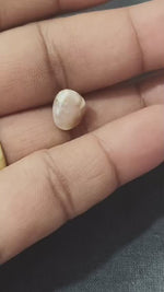 Load and play video in Gallery viewer, 3.92/CT Natural Basra Pearl with Govt. Lab Certificate (44000)
